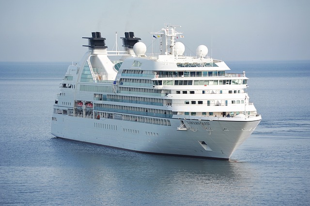 Cruise ship travel: romance and adventure